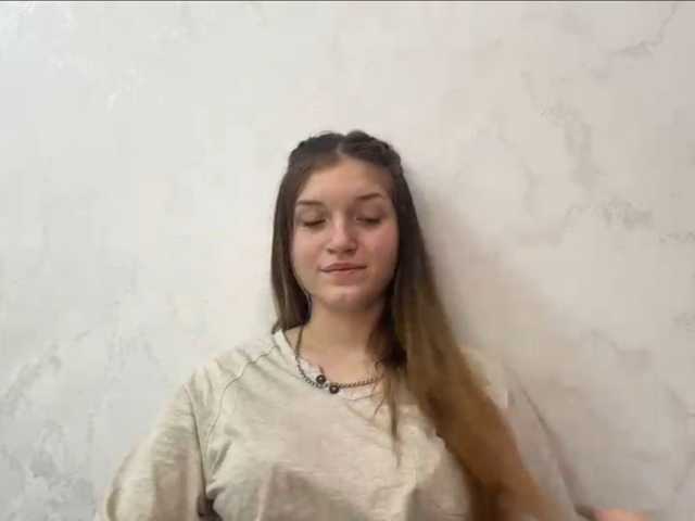 FinnaFlower live cam on BongaCams