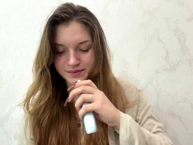 FinnaFlower live cam on BongaCams