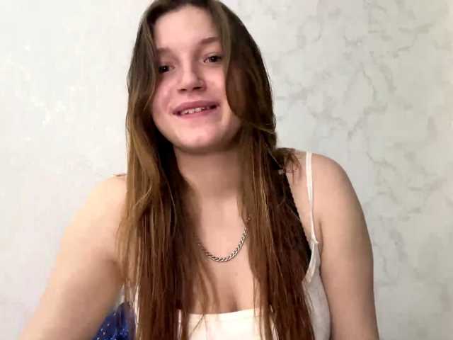 FinnaFlower live cam on BongaCams
