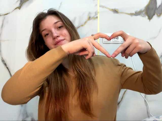 FinnaFlower live cam on BongaCams