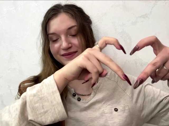 FinnaFlower live cam on BongaCams