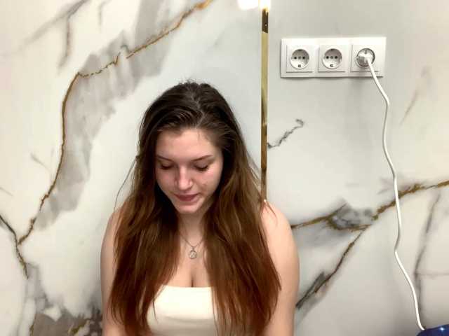 FinnaFlower live cam on BongaCams
