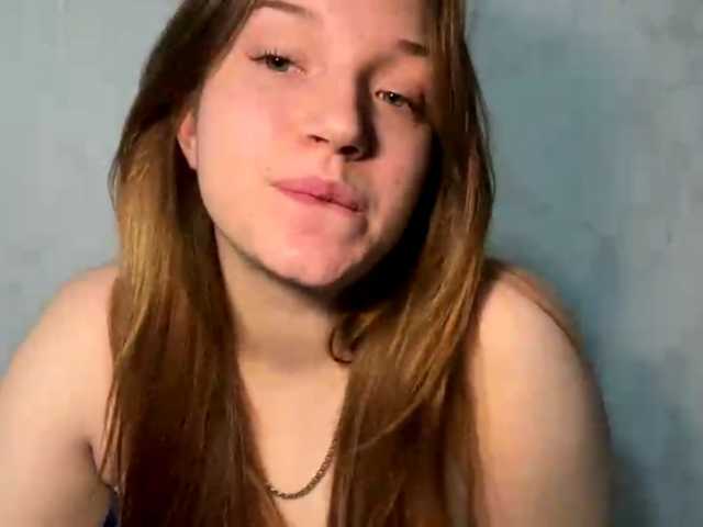 FinnaFlower live cam on BongaCams