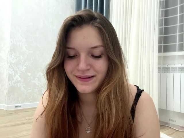 FinnaFlower live cam on BongaCams