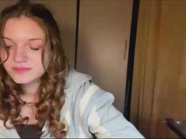 FinnaFlower live cam on BongaCams