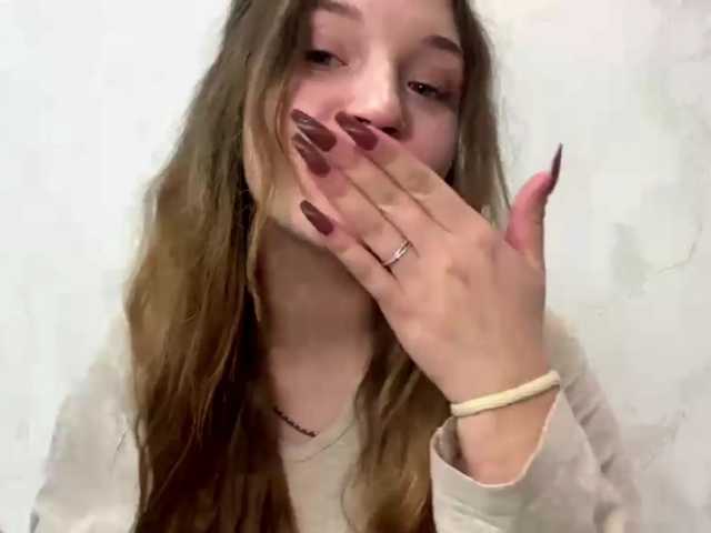 FinnaFlower live cam on BongaCams