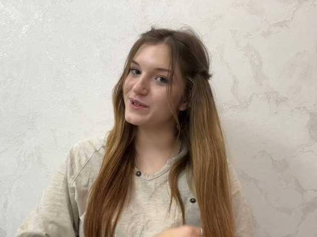 FinnaFlower live cam on BongaCams