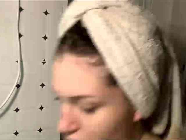 FinnaFlower's webcam live show