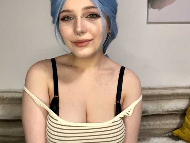 KittyKittyHey live cam on BongaCams