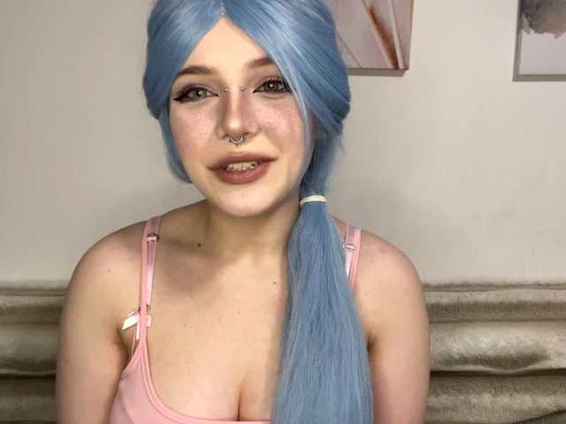 KittyKittyHey live cam on BongaCams