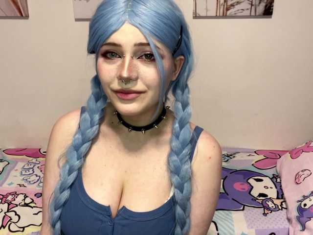 KittyKittyHey live cam
