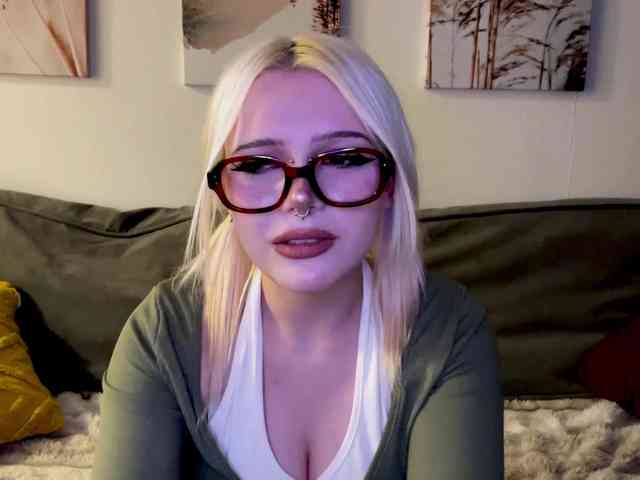 KittyKittyHey webcam