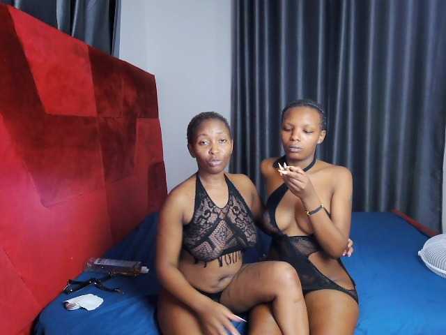 Lovedrizzles live cam on BongaCams