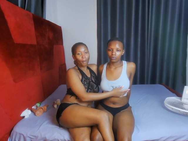le modèle Lovedrizzles est en webcam porno dans un show sur le site bongacams, il possède les tags suivants: Ebony,Brunette,Shaved