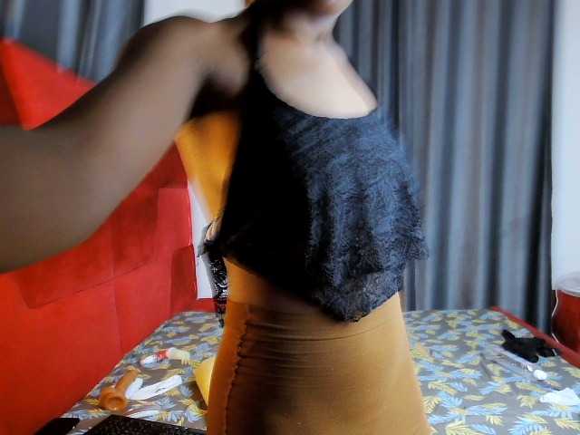 Lovedrizzles live cam on BongaCams