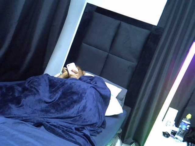 TyrasexyEyes live cam on BongaCams