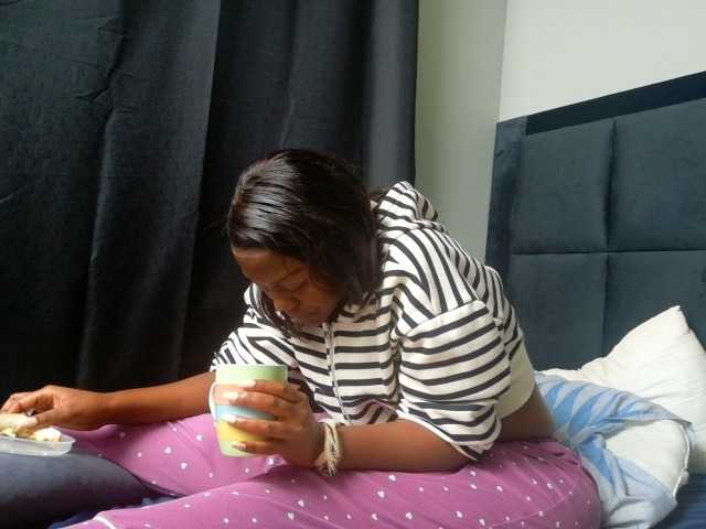 TyrasexyEyes live cam on BongaCams