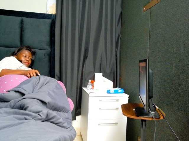 TyrasexyEyes live cam on BongaCams