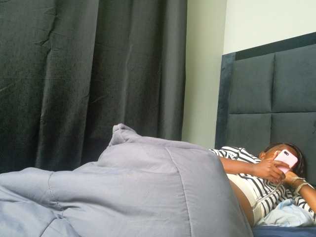 TyrasexyEyes live cam on BongaCams