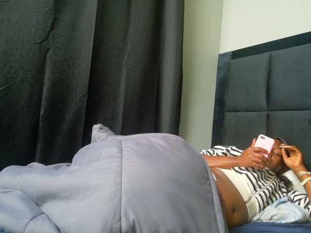 TyrasexyEyes live cam on BongaCams