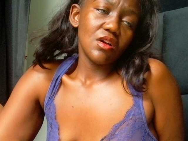 TyrasexyEyes