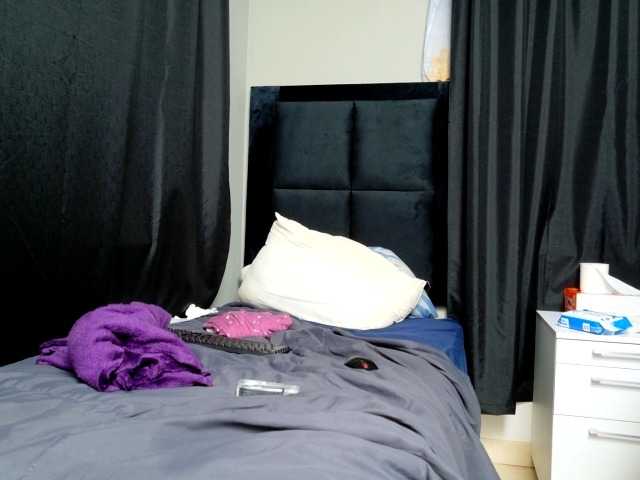 TyrasexyEyes live cam on BongaCams
