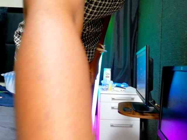 TyrasexyEyes webcam