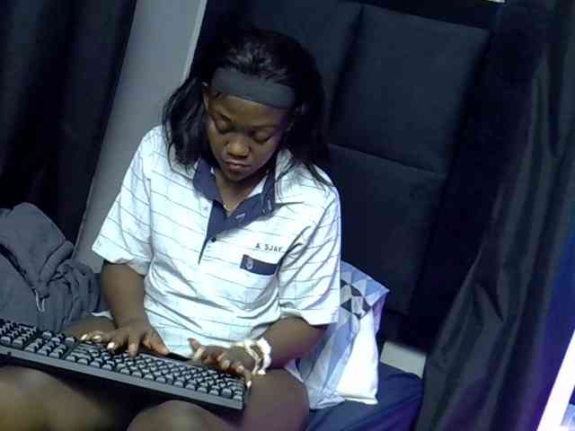 TyrasexyEyes webcam