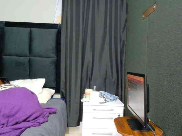 TyrasexyEyes webcam