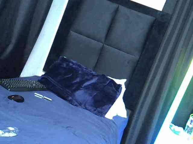 TyrasexyEyes webcam