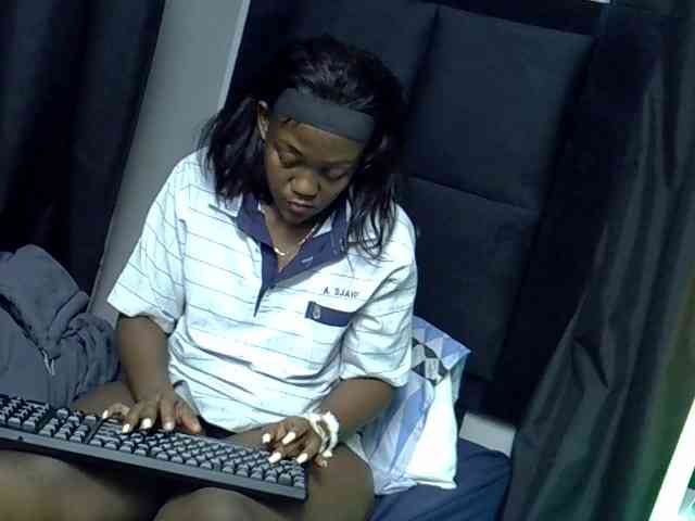 TyrasexyEyes webcam
