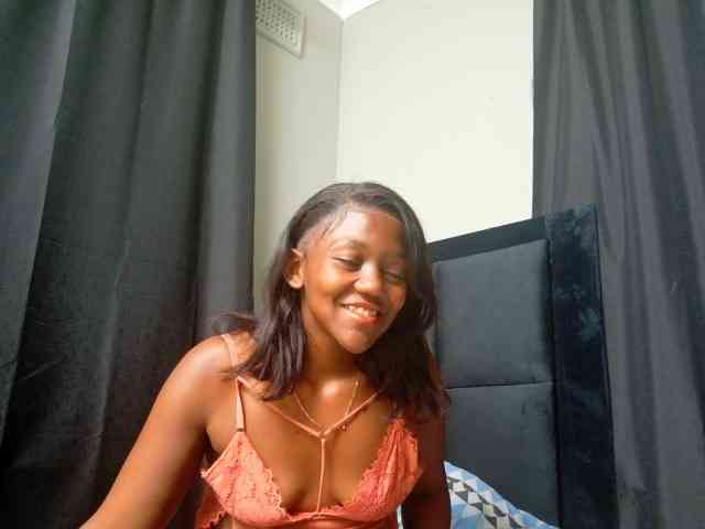 TyrasexyEyes