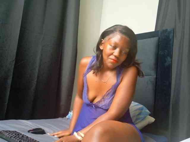 TyrasexyEyes