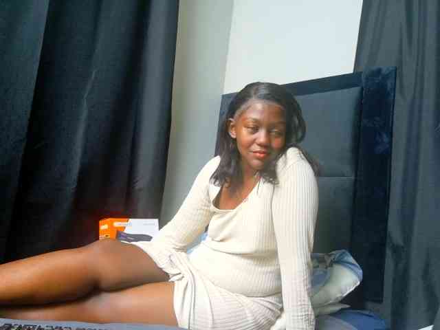 TyrasexyEyes