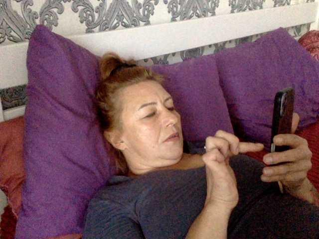 le modèle ALINIKA est en webcam porno dans un show sur le site bongacams, il possède les tags suivants: White/Caucasian,Redhead,Shaved