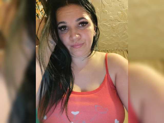 le modèle Mellek1 est en webcam porno dans un show sur le site bongacams, il possède les tags suivants: White/Caucasian,Brunette,Shaved