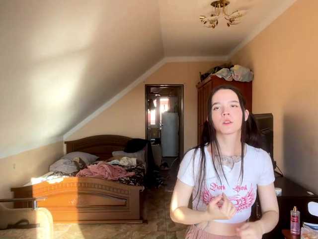 CathleenSaint live cam on BongaCams