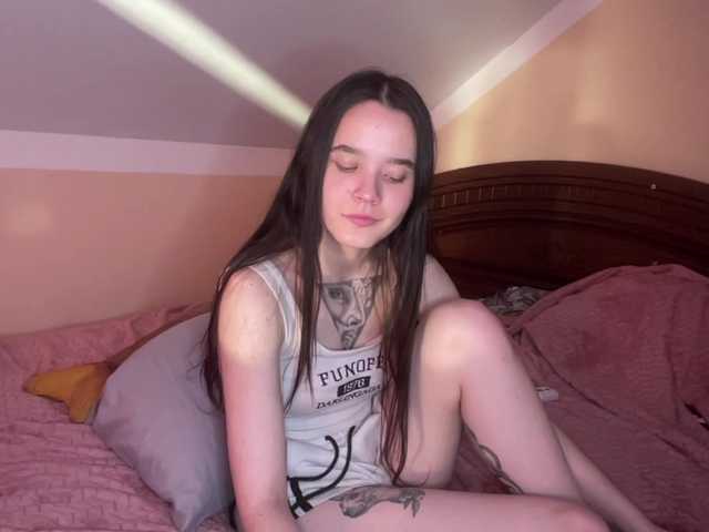 CathleenSaint live cam on BongaCams