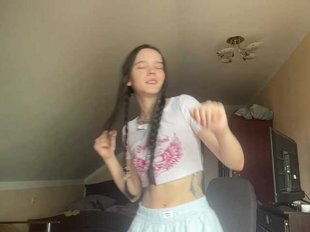 CathleenSaint live cam on BongaCams