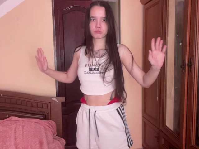 CathleenSaint live cam on BongaCams