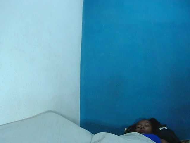 Tinah2 live cam on BongaCams