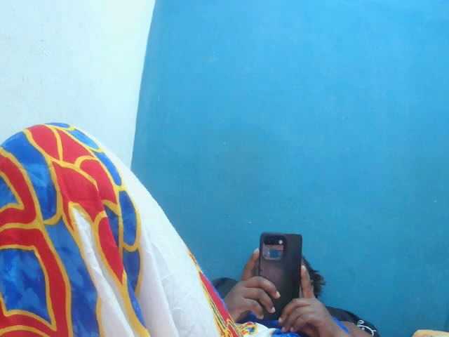 Tinah2 live cam on BongaCams