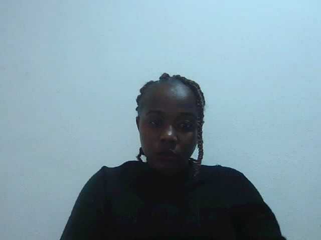 Tinah2 live cam on BongaCams