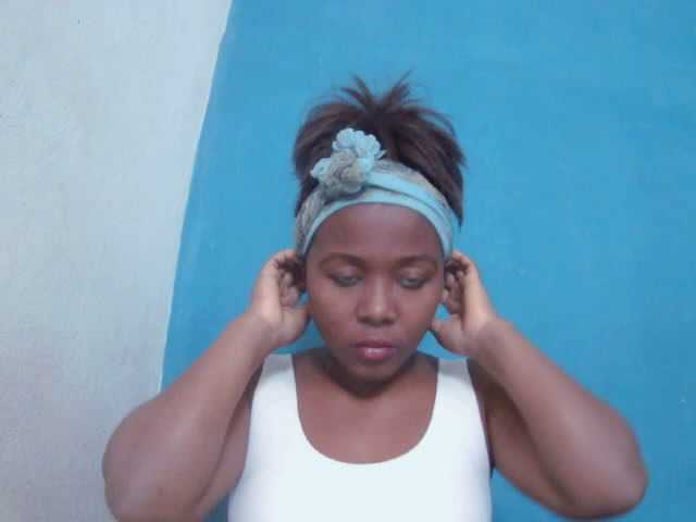 Tinah2 live cam preview