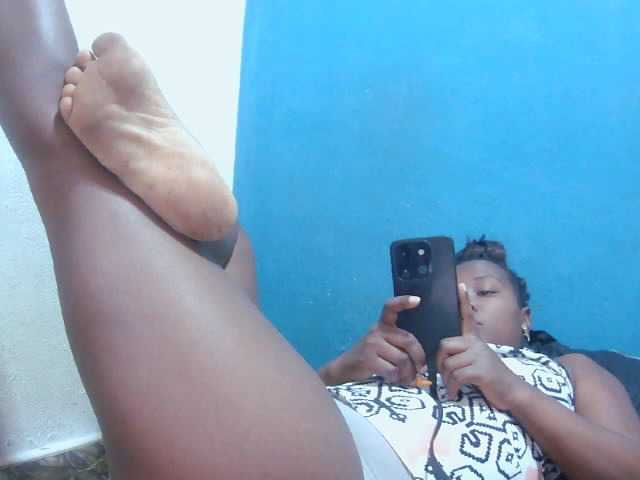 Tinah2 live cam on BongaCams