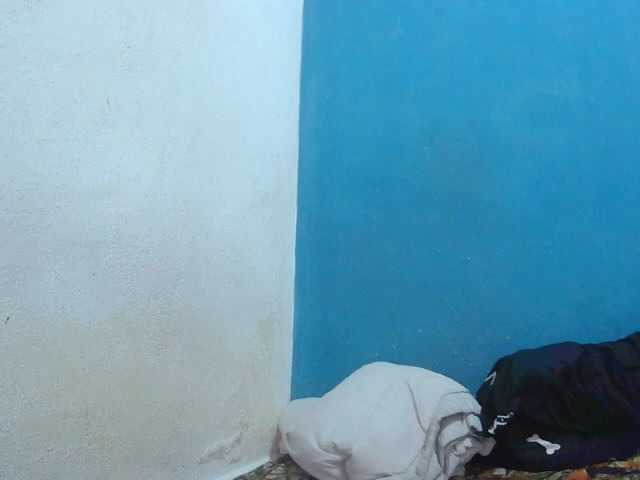 Tinah2 live cam on BongaCams