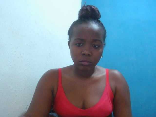 Tinah2 live cam preview