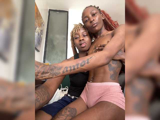 Maschandlesfemme live cam on BongaCams