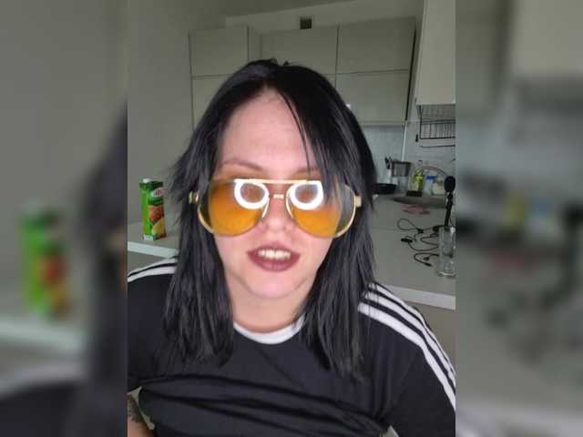 Aksinia09-05 live cam on BongaCams
