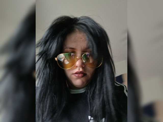 Aksinia09-05 live cam on BongaCams